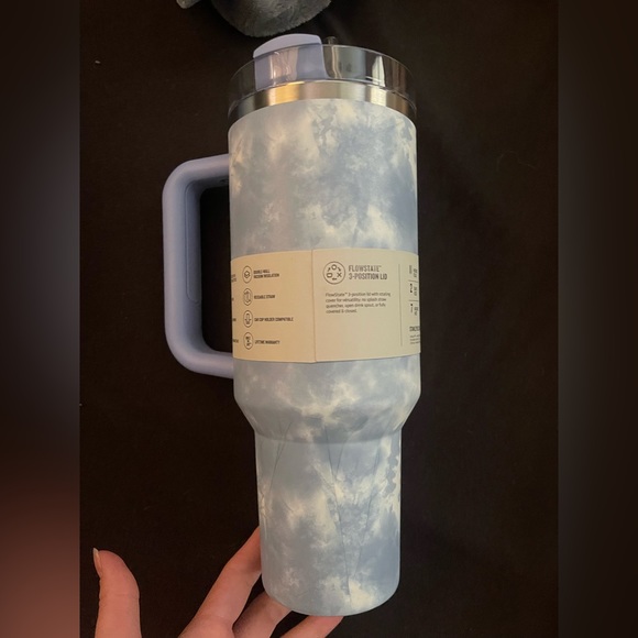 Stanley - Picture 2 of 2